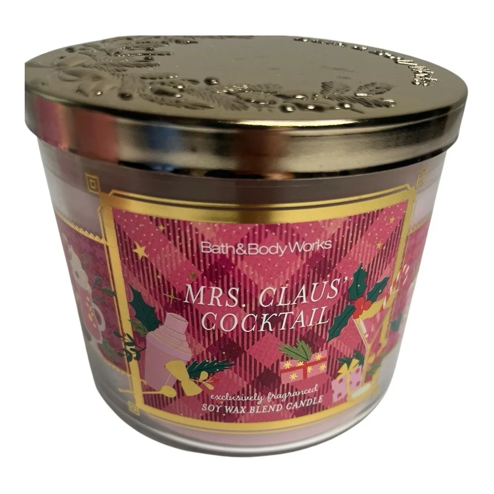 Bath & Body Works Mrs Claus Cocktail Christmas 3 Wick Scented Candle  14.5 oz